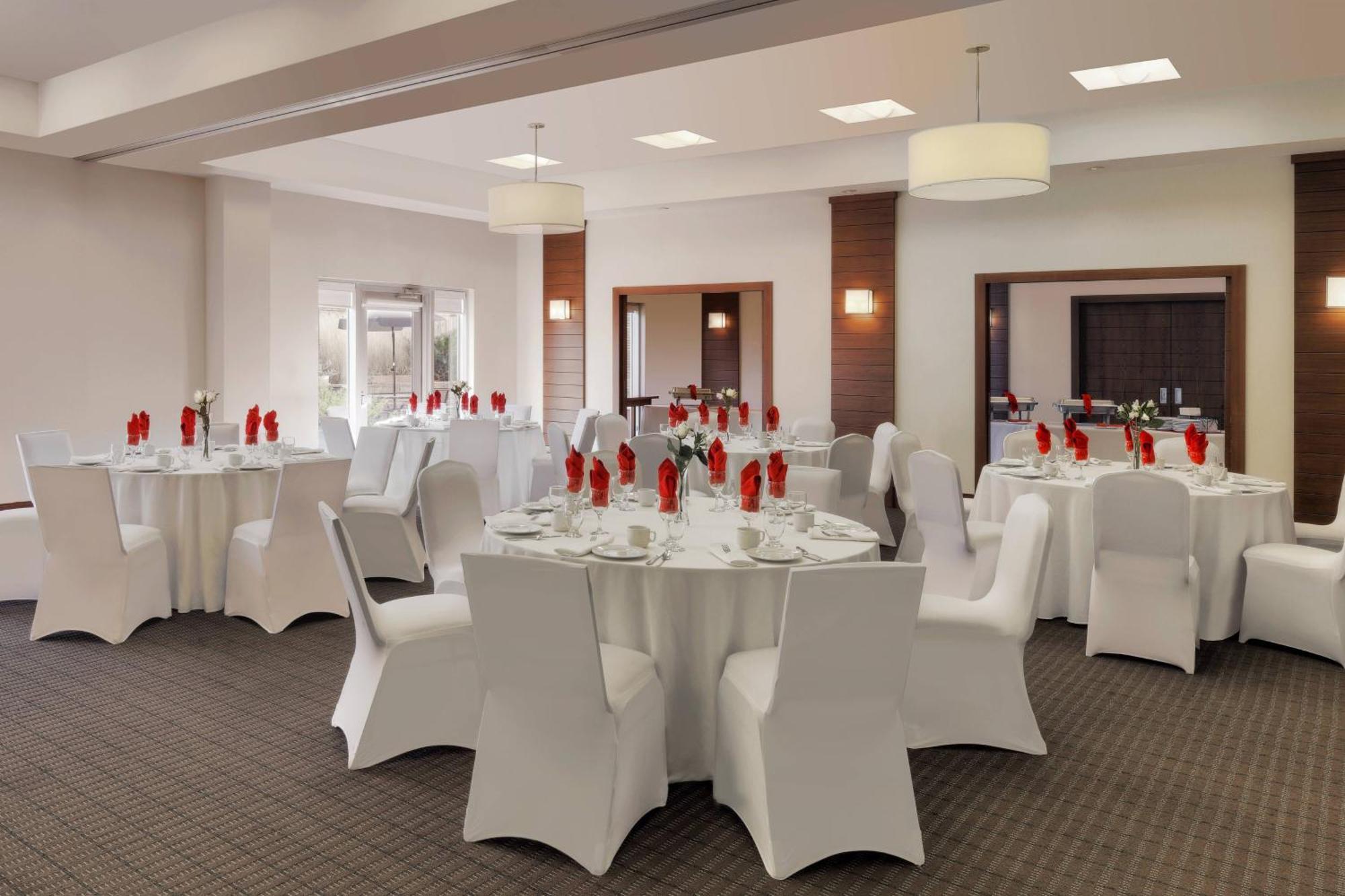 Four Points By Sheraton Cambridge Kitchener, Ontario Luaran gambar